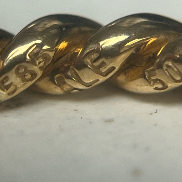 PANDORA 14K Yellow Gold Twist Ring - Picture 9 of 9